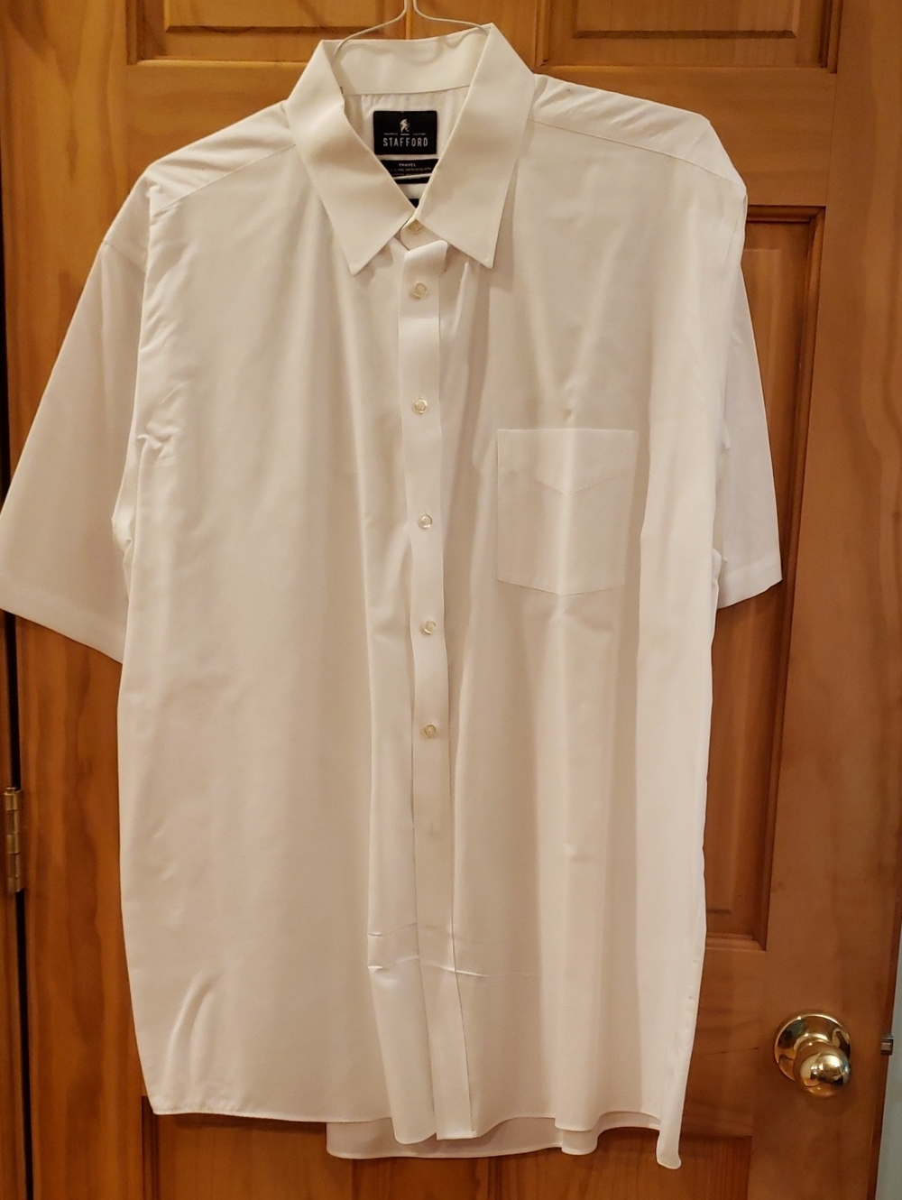 Stafford Men's Short-Sleeve Button-Down Shirt in White